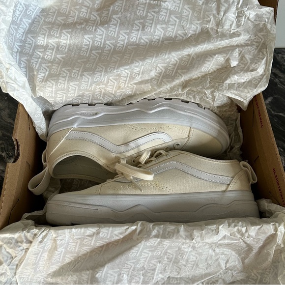 Marshmallow Sentry Old Skool Vans - Picture 12 of 12